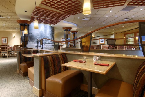 doubletree by hilton hotel denver stapleton north grill en bar.jpg