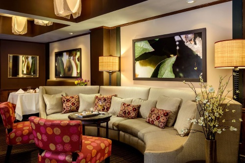 orchards hotel lounge.jpg