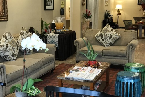 greentree inn & suites alhambra lounge.jpg