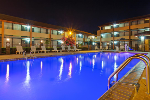 best western plus saddleback inn zwembad.png