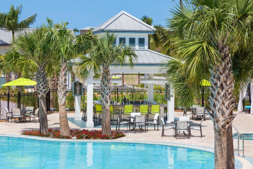 hilton garden inn key west buitenbar.png