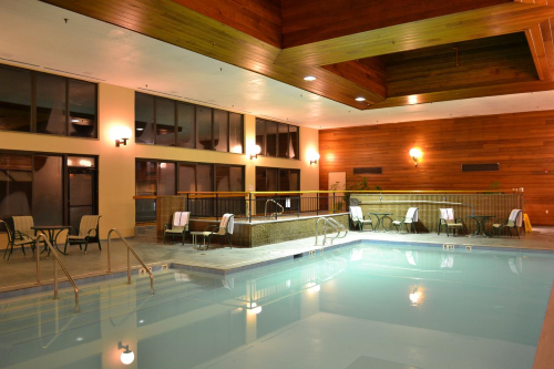 holiday inn rutland killington area zwembad.png