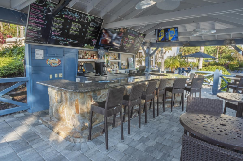 grand hotel celebration bar.png