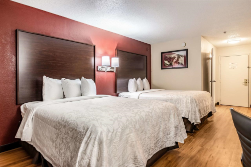 red roof plus suites atlanta airport south kamer.png