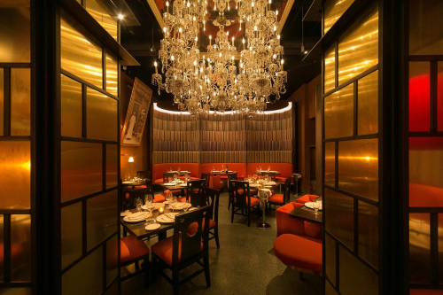 the new yorker, a wyndham hotel restaurant 2.png