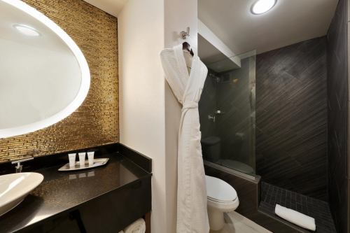 angeleno hotel badkamer.png