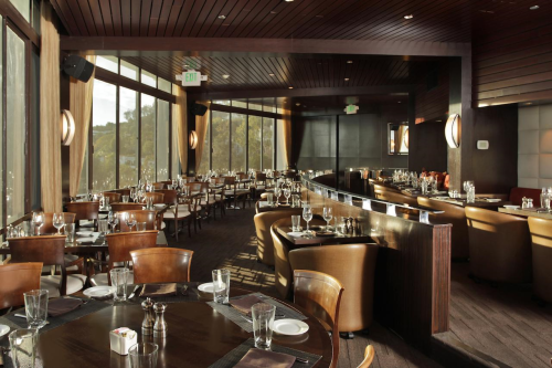 angeleno hotel restaurant.png