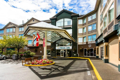 sandman hotel and suites victoria voorkant.png