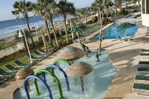 hampton inn suites myrtle beach oceanfront zwembad.png