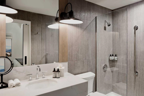 continuum hotel badkamer.png