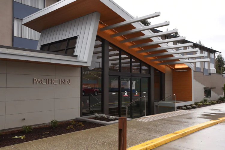 pacific inn entree.jpg
