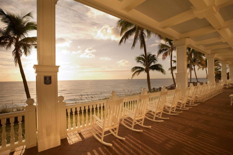 pelican grand beach resort uitzicht zee.jpg