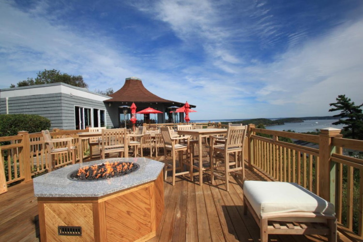 wonderview inn & suites buitenterras.jpg