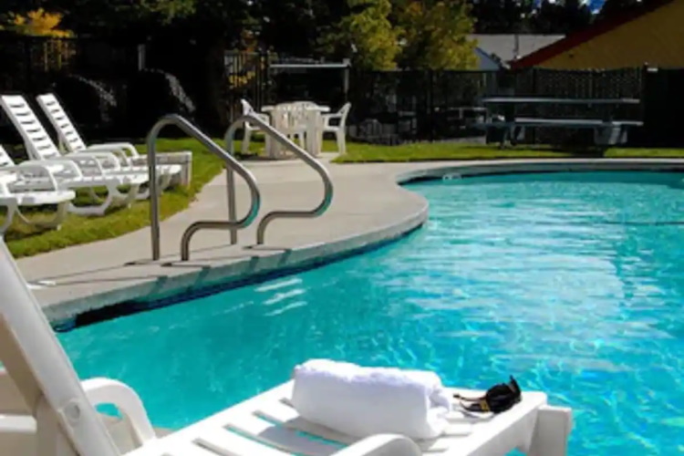 sierra nevada resort spa zwembad.jpg