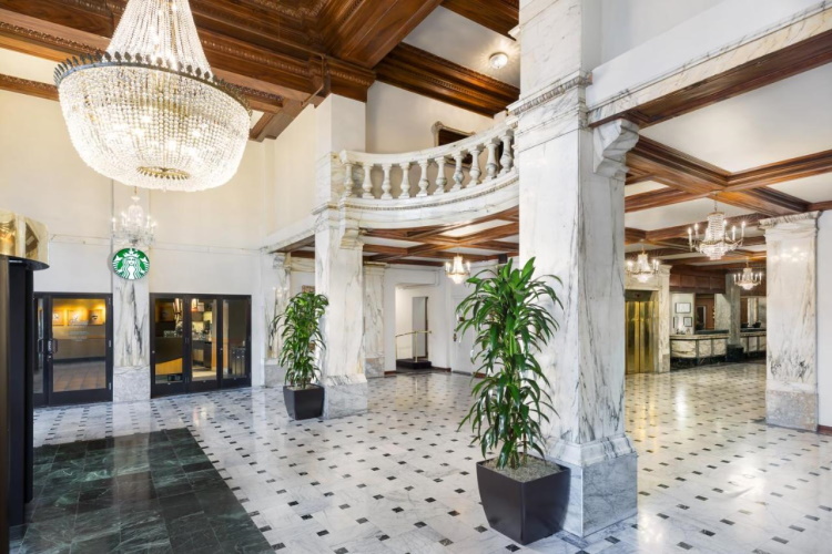 hotel whitcomb hal.jpg