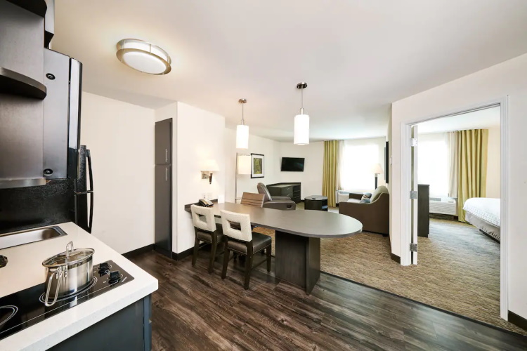 candlewood suites santa maria studio.jpg