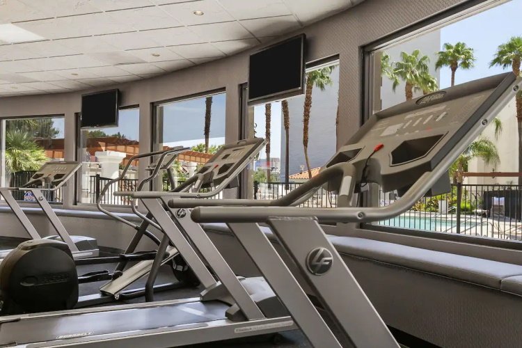 gold coast hotel fitness.jpg