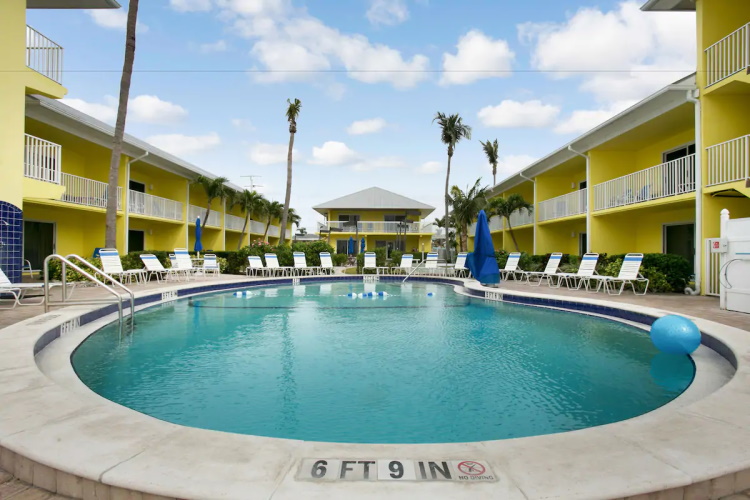 sandpiper gulf resort zwembad.jpg