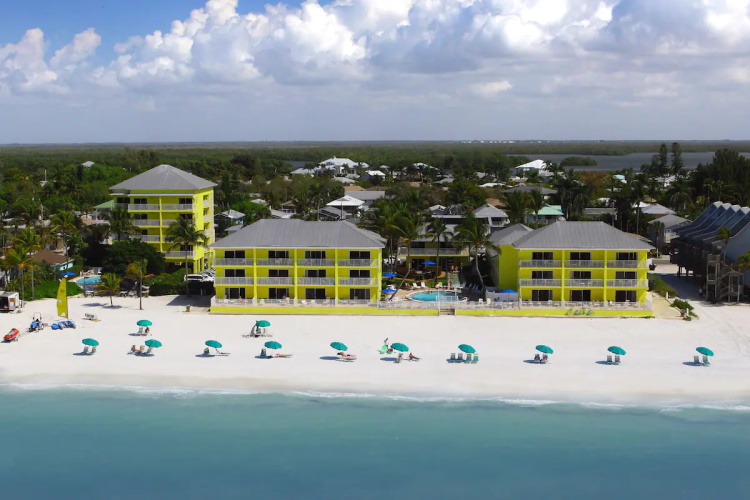sandpiper gulf resort aan het strand.jpg