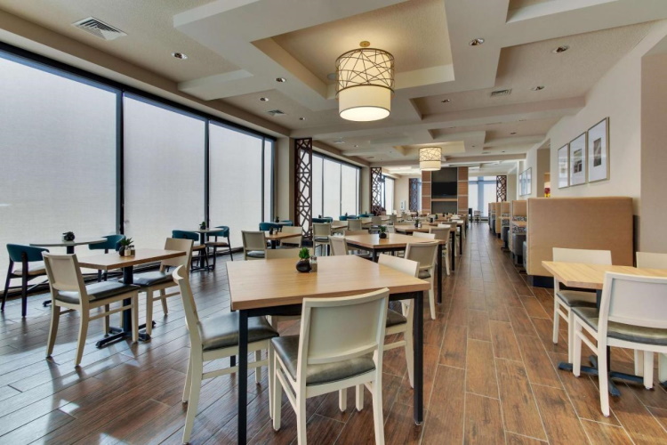 drury plaza hotel nashville downtown restaurant.jpg