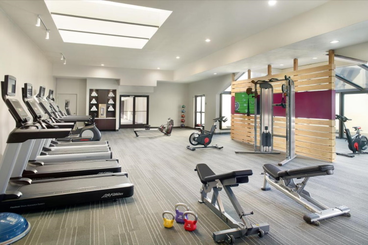 courtyard by marriott atlanta airport south fitness.jpg