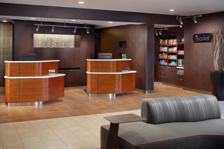 courtyard by marriott atlanta airport south receptie.jpg