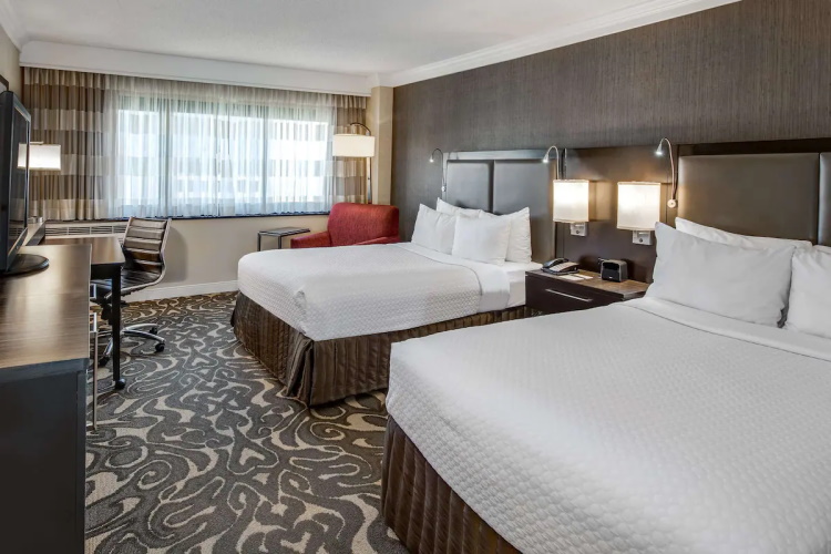 sonesta los angeles airport lax kamer 2 bedden.jpg