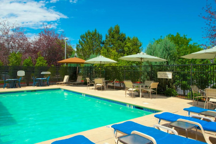 springhill suites by marriott boise parkcenter zwembad.jpg