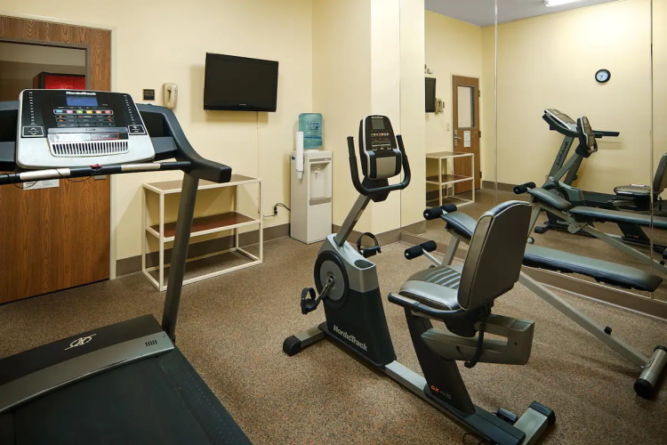 best western clearlake plaza fitness.jpg