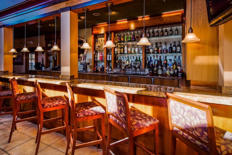 best western plus el rancho inn bar.jpg