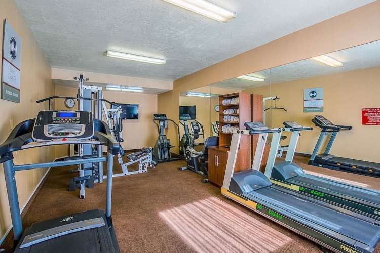 clarion suites st. george convention center area fitness.jpg