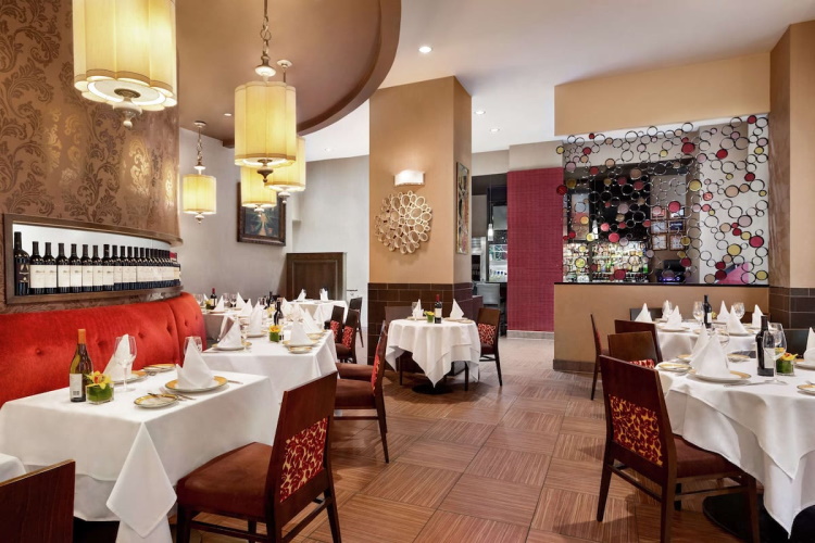 doubletree by hilton new york downtown restaurant.jpg