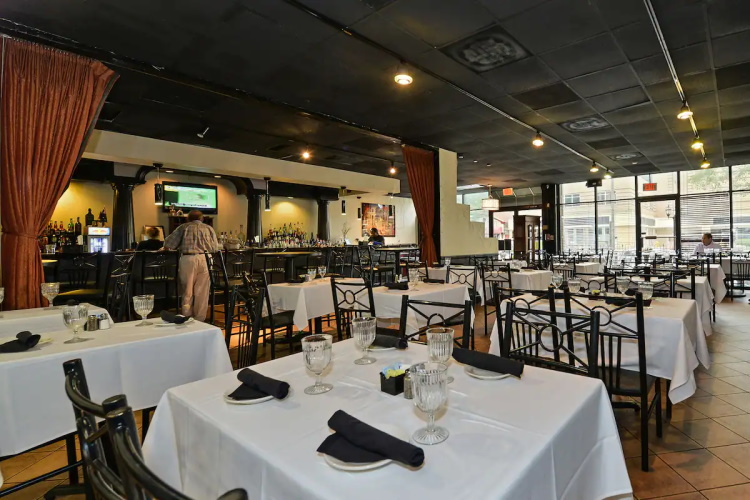 days inn washington d.c. connecticut avenue restaurant.jpg