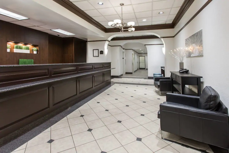 days inn washington d.c. connecticut avenue receptie.jpg