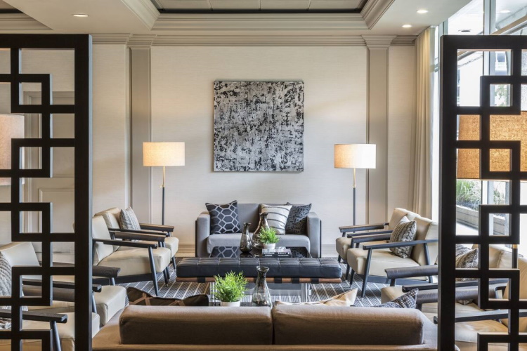 capitol skyline lounge.jpg