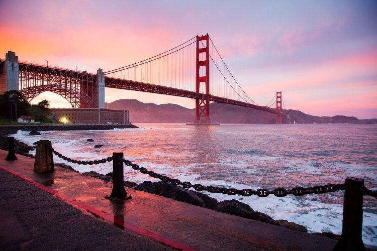 Klik op de afbeelding voor een vergroting san francisco architecture-1868265_1280.jpg