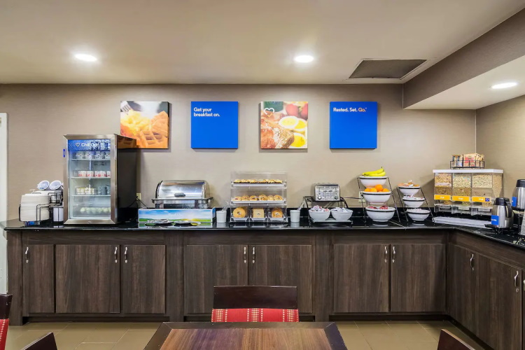 comfort inn pensacola ontbijt.jpg