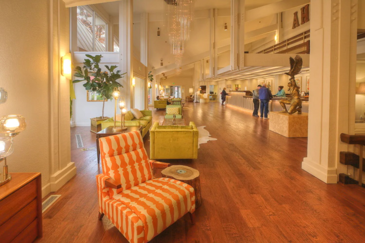 ashland hills hotel suites receptie.jpg