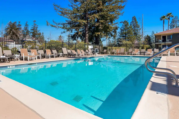best western sonoma winegrowers inn zwembad.jpg