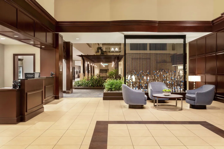 embassy suites by hilton boston waltham receptie.jpg