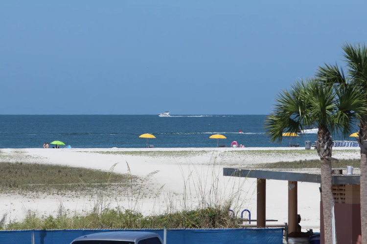 treasure bay resort & marina strand 002.jpg