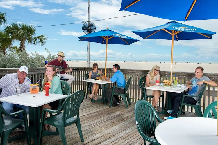 3Bilmar Beach Resort buitenterras.webp