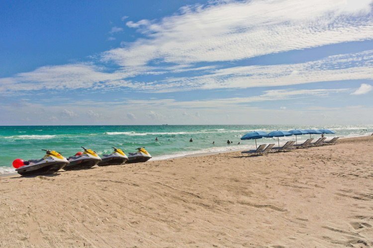 holiday inn miami beach-oceanfront strand.jpg