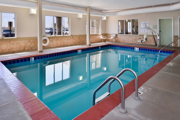 best western plus frontier inn zwembad.jpg