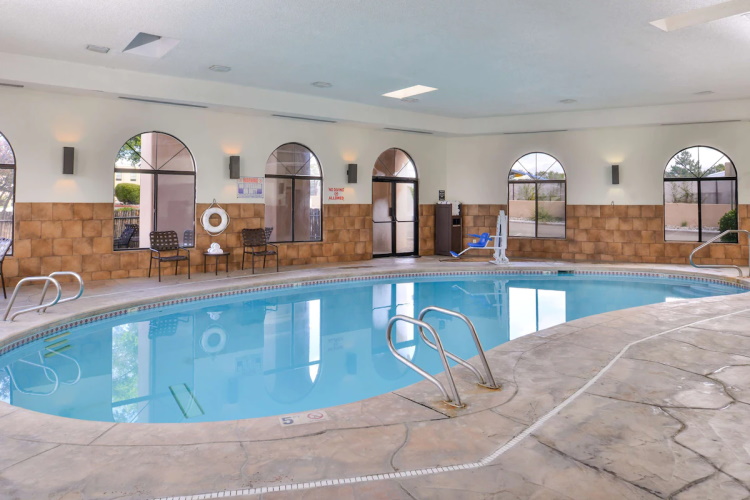 best western plus inn of santa fe zwembad.jpg