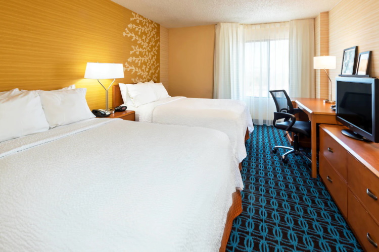 fairfield inn & suites by marriott denver cherry creek kamer.jpg