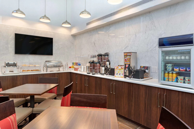 comfort inn prospect park-brooklyn ontbijt.jpg