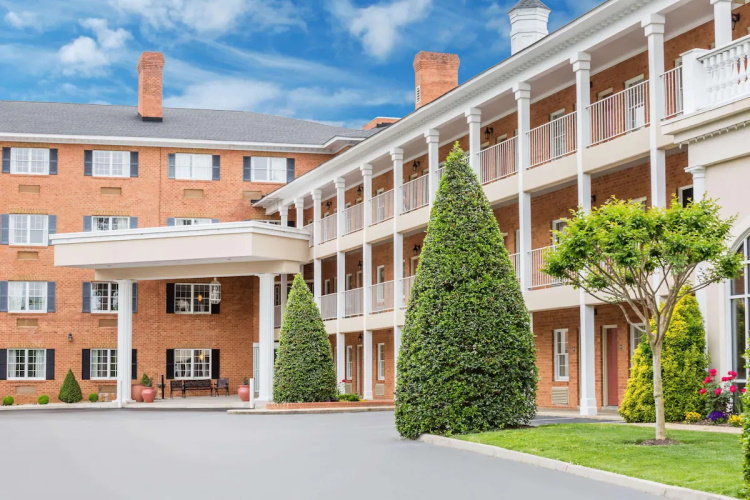 days inn by wyndham williamsburg historic area buitenkant.jpg