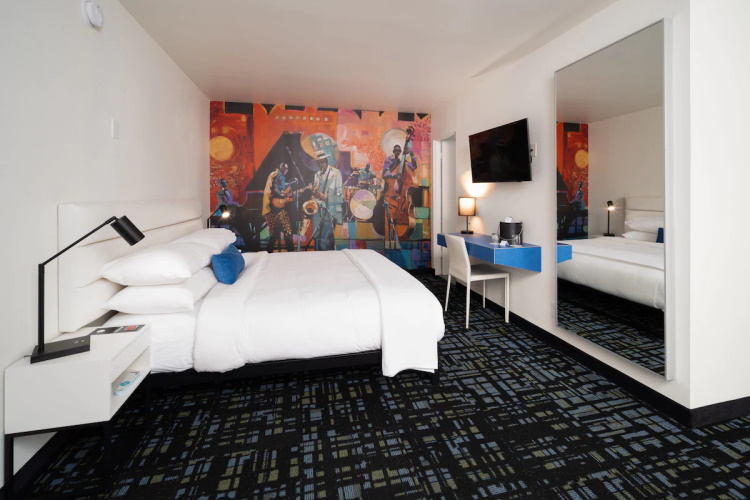 jupiter hotel kamer.jpg