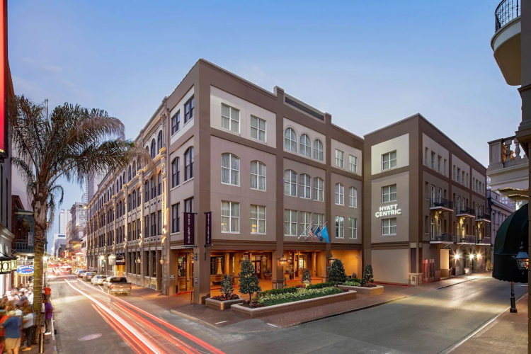 hyatt centric french quarter new orleans buitenkant.jpg